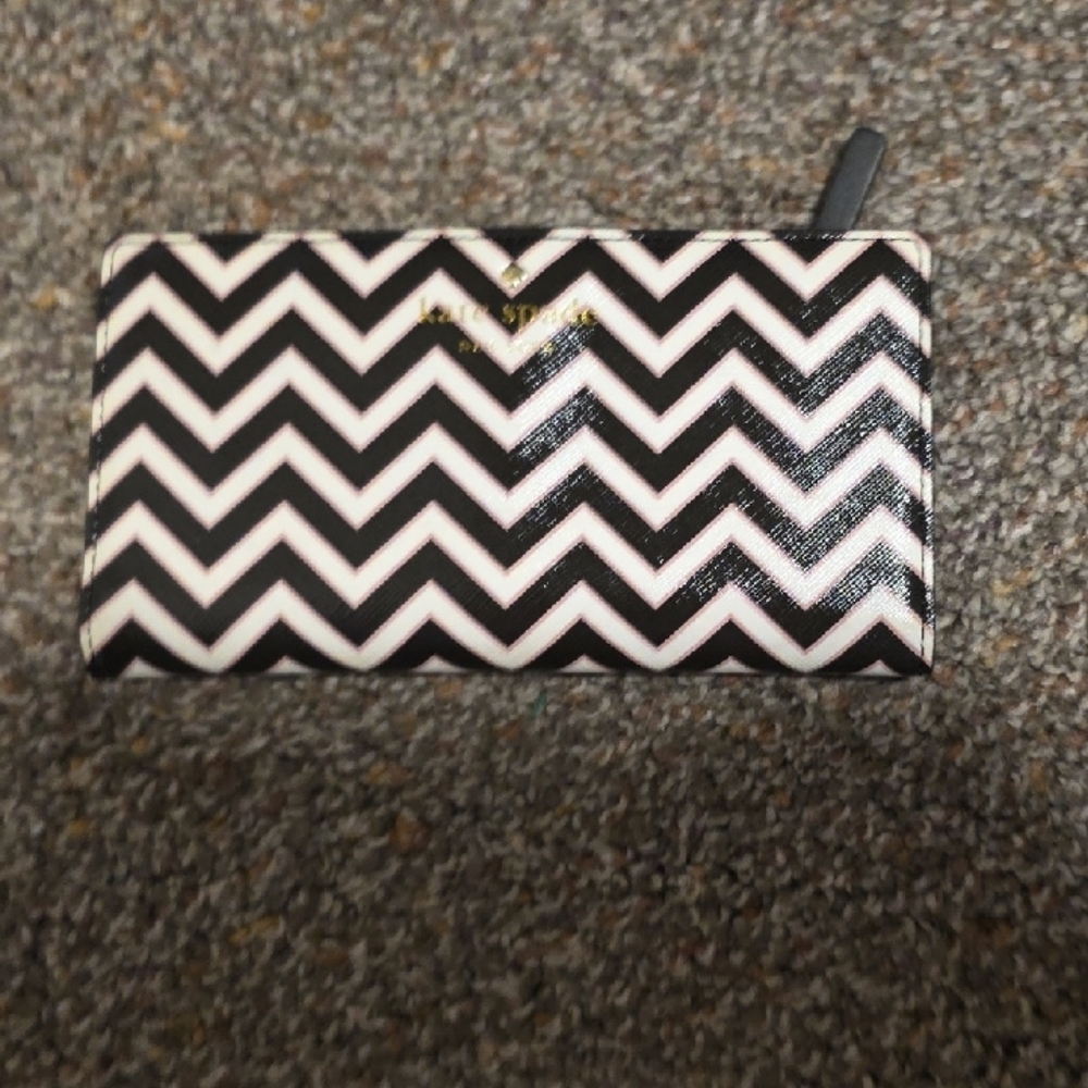 Kate Spade Black and White Chevron Wallet